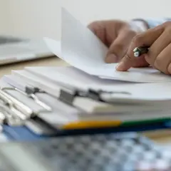 Kto może wymeldować z mieszkania? Poznaj swoje prawa i obowiązki