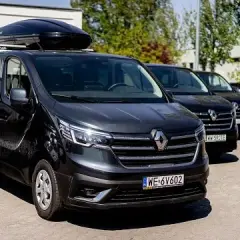 Ile kosztuje wynajem busa? Sprawdź ceny i uniknij wysokich kosztów