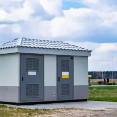 Stacja transformatorowa budynek czy budowla? Kluczowe różnice i konsekwencje