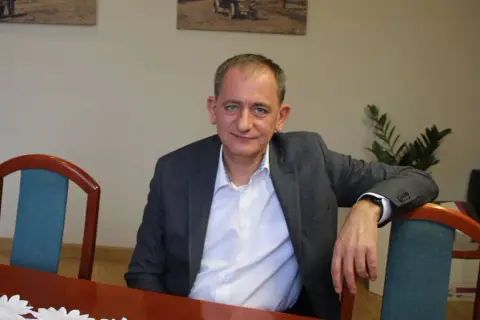 Kto wybiera prezesa spółdzielni mieszkaniowej i jakie są zasady?