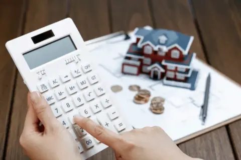 Jaki podatek od sprzedaży mieszkania? Sprawdź, jak uniknąć kosztów
