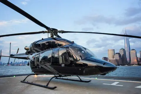 Ile kosztuje wynajem helikoptera? Sprawdź ceny i ukryte koszty