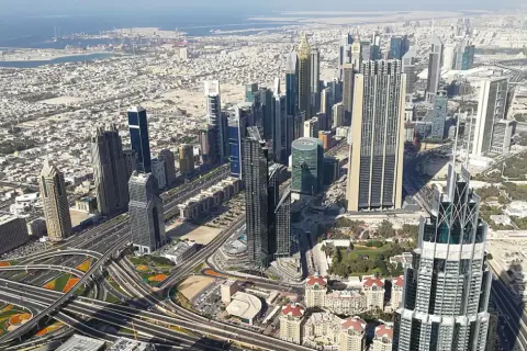 Najwyższy budynek świata ile ma metrów? Zaskakująca wysokość Burj Khalifa