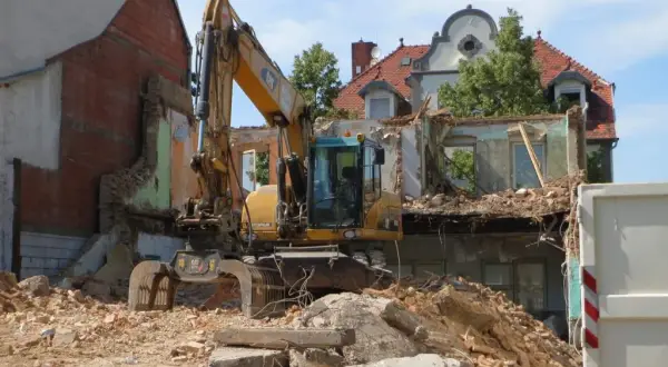 Budynek do rozbiórki – co z lokatorami? Poznaj swoje prawa i obowiązki