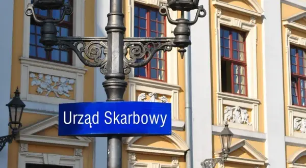 Czy kupno mieszkania od dewelopera trzeba zgłosić do urzędu skarbowego? Oto co musisz wiedzieć